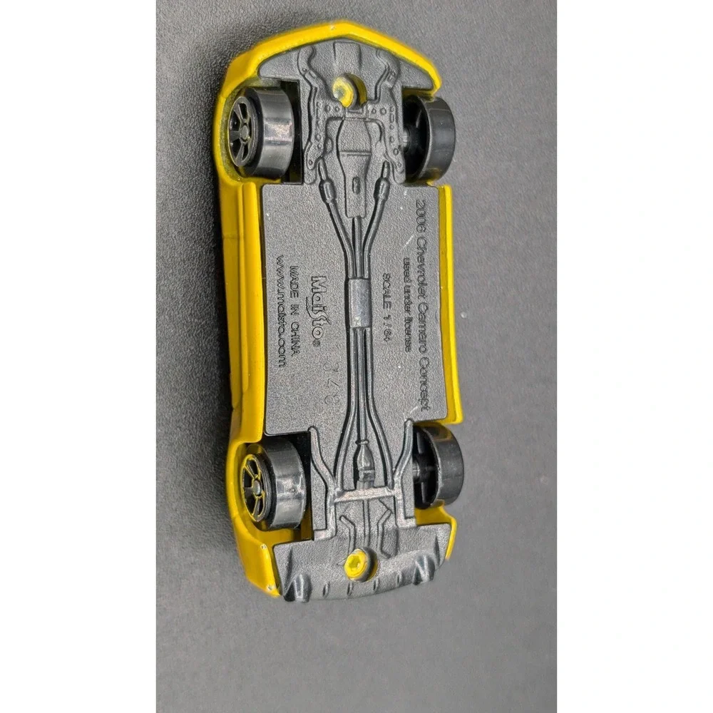 Hot Wheels, Maisto & Matchbox Lot of 6 Modern & Vintage Die-cast (1970s To 2000)